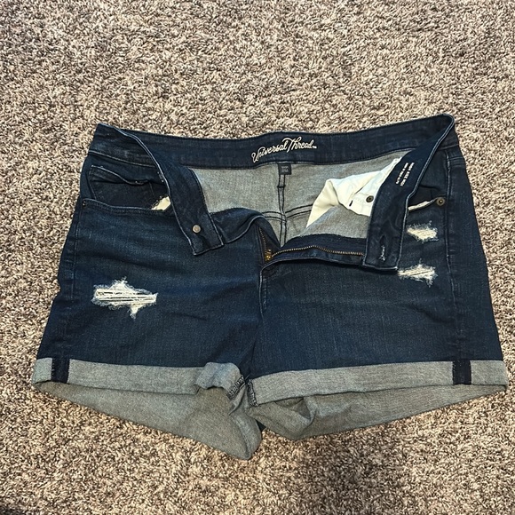 Dark jean shorts distressed size 12/31 Universal Thread high rise midi - Picture 3 of 3